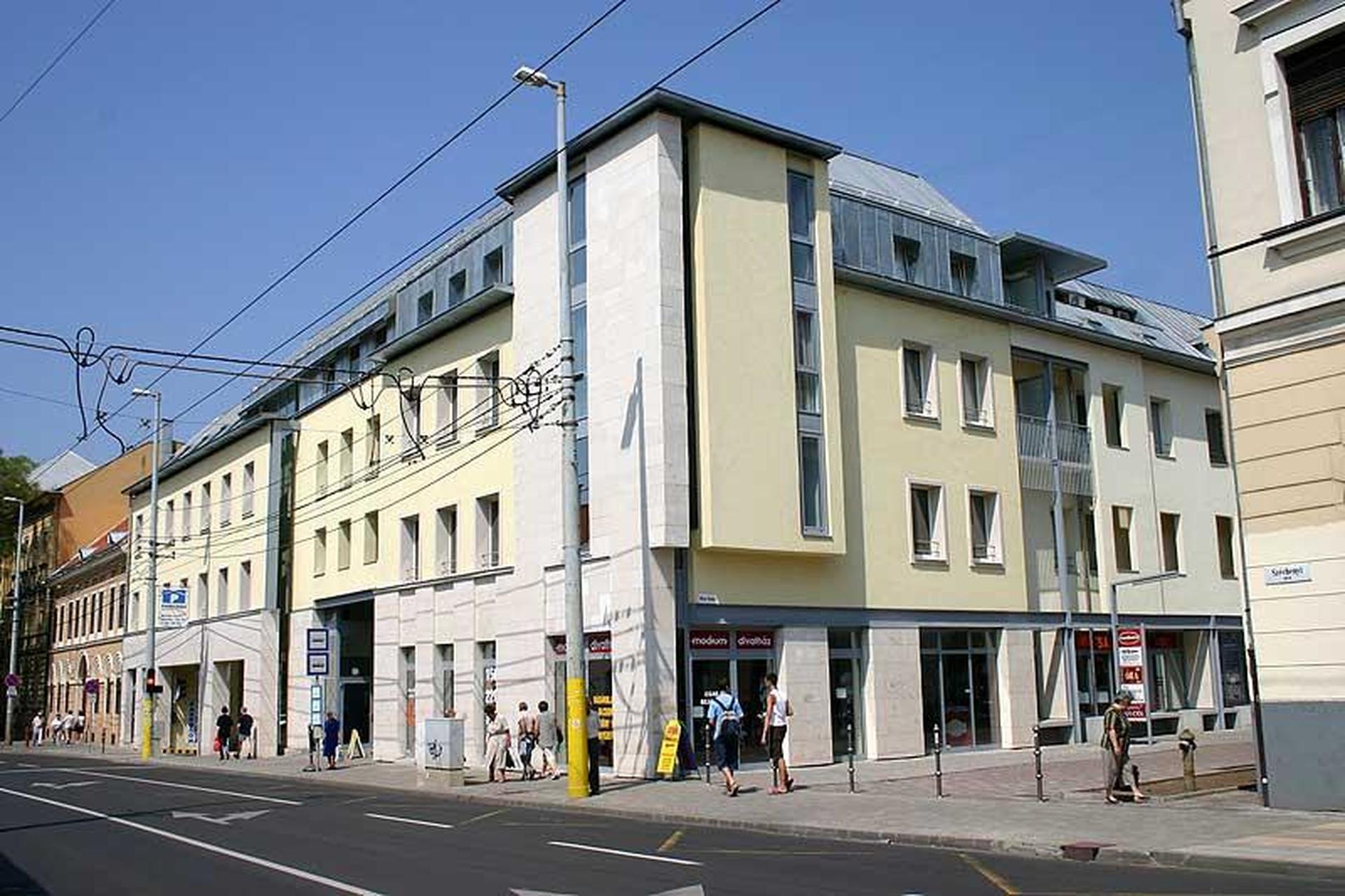 Halköz Üzletház – az Xponential Coworking otthona Debrecenben